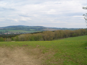 View towards Rychnov (below) and Kokonin<br>Blick gegen Rychnov (unten) und Kokonin