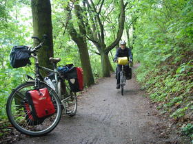 Cycle Track A2 near Kralupy<br>Radwanderweg A2 bei Kralupy